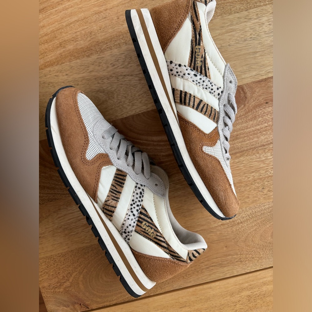 Gola sneakers